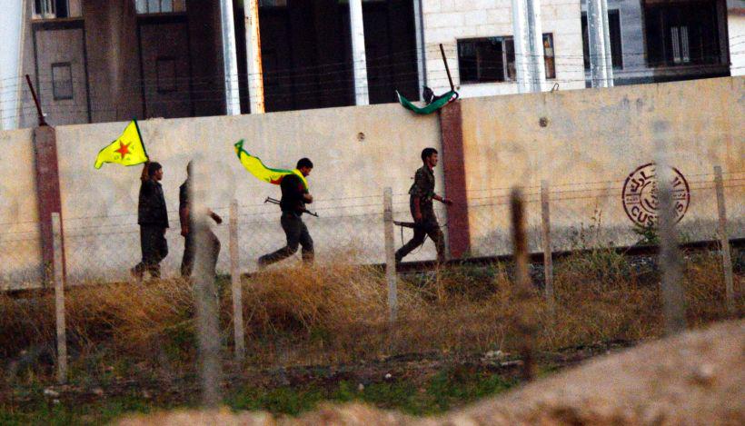 Til Ebyad'ı IŞİD'den kurtaran YPG güçleri kentte arama tarama faaliyetleri başlattı evrn.sl/3kLRi