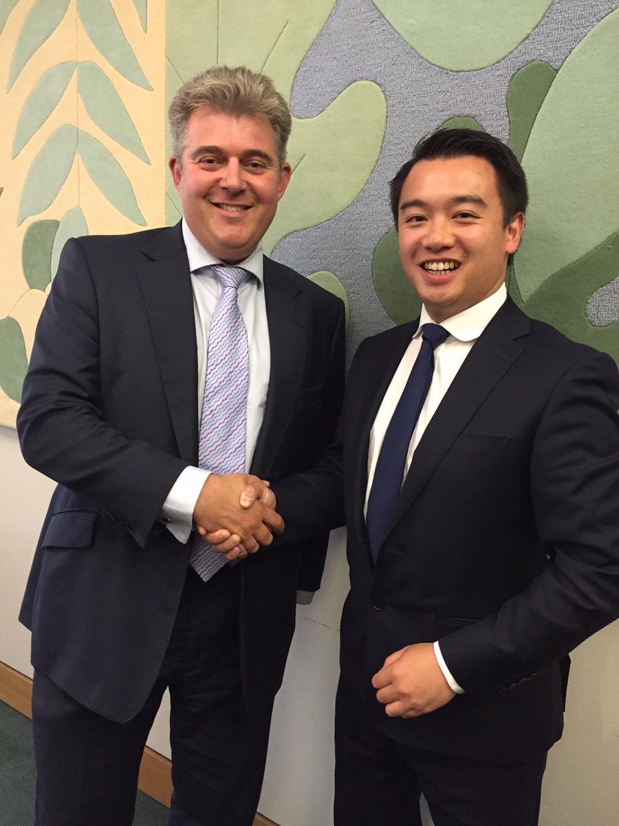 Good meeting with #Planning &amp; #Housing Minister <a href="/BrandonLewis/">Brandon Lewis</a> about #Havant <a href="/HavantBorough/">Havant Borough Council</a>'s excellent #LocalPlan