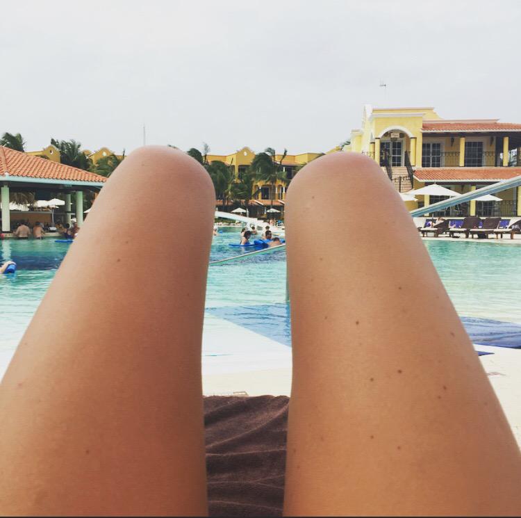 Too funny - my legs do really look like hot dogs lol 😂😂😂😂😂😂