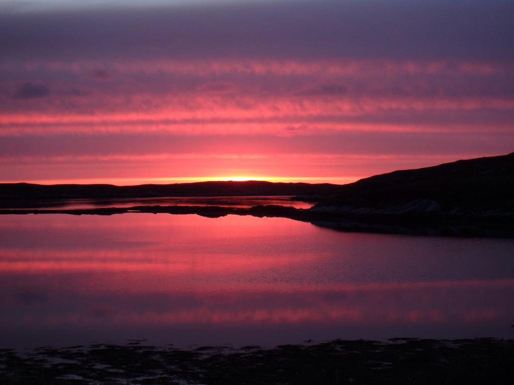 LifeAfloat's tweet image. 4am this morning. #sunrise.