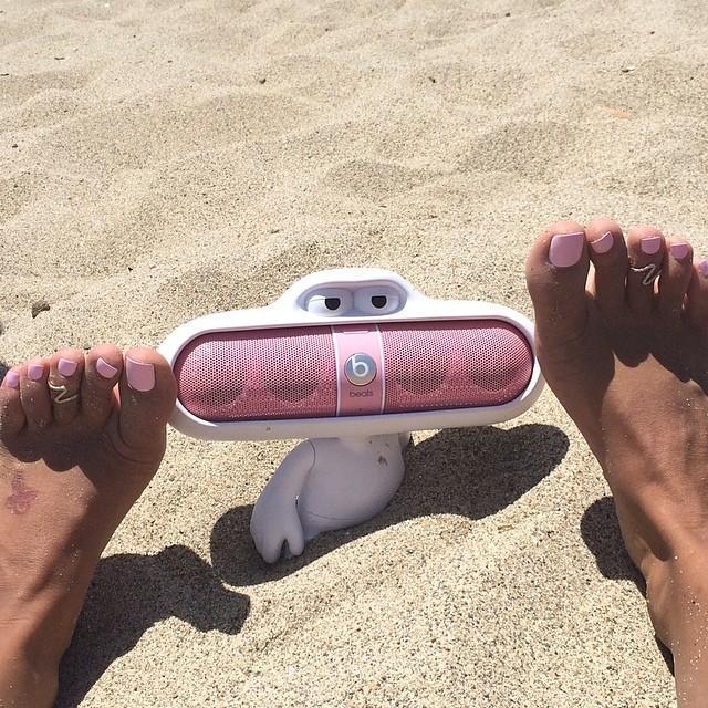 NailSoleEntity's tweet photo. RT for
#WhiteToesSeason
π @VictoriaJustice π
FAV for
#PinkToesSeason
π @LauraMGovan π http://t.co/pCcS9Bp2OE