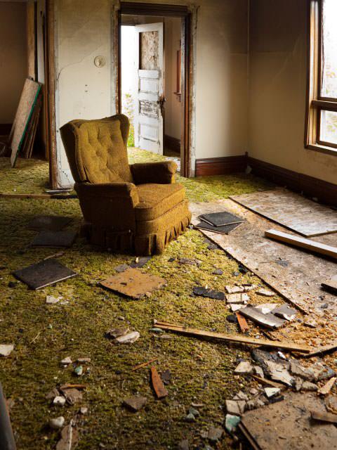 CleanTecSC's tweet image. Did you know there are 3 types of #water that can damage your #home? Read more here: bit.ly/1IgmLmc #Cleantec