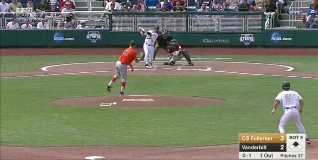 BaseballBros's tweet photo. Video: Vanderbilt's Jeren Kendall hits walk-off HR to beat Cal State Fullerton! Watch > http://t.co/LEFoScqgmw http://t.co/ghjyd8Wn1m