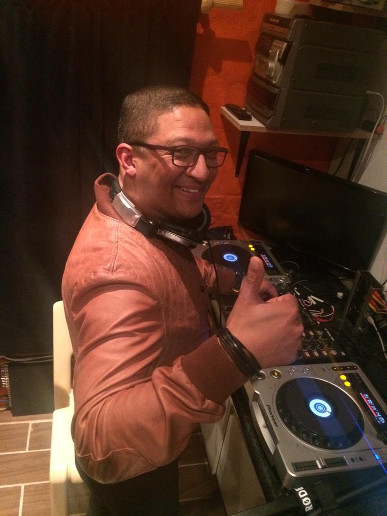 djarchied's tweet photo. Thanks to DJ JayKay for popping into the studio and mixing live on air @kiyaam_oscar @All_Timeradio #thearchiedshow http://t.co/XjnfrI5LPX