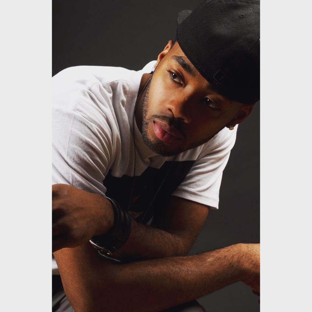 #MCM the creative mastermind behind #HotSeatSunday, Shavar Blackwood! Come see him at the performance on June 21!