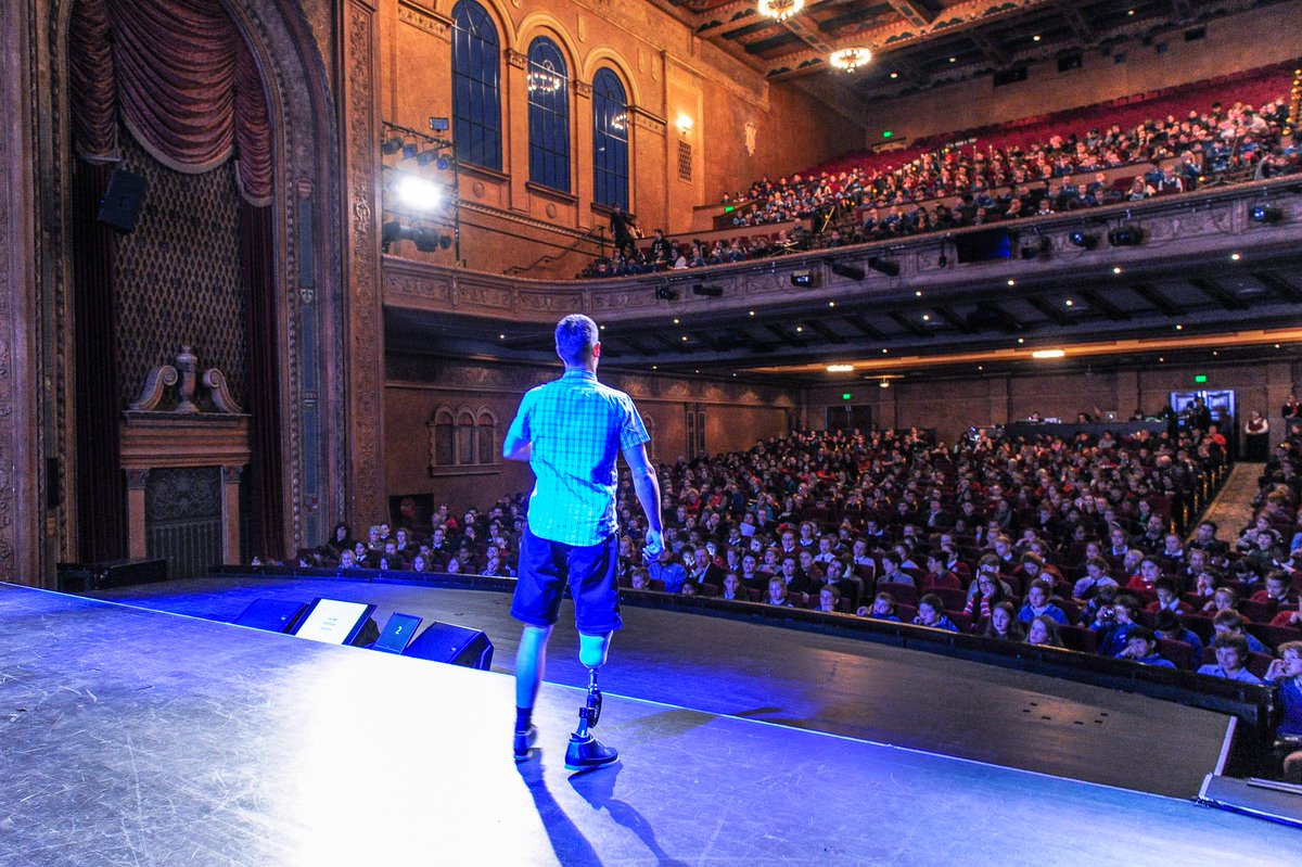 Work today ain't so bad <a href="/NYLDNZ/">NYLD New Zealand</a>: Kicked off #NYLDNZ Palmy Nth with "all passion no limits" - great start ”