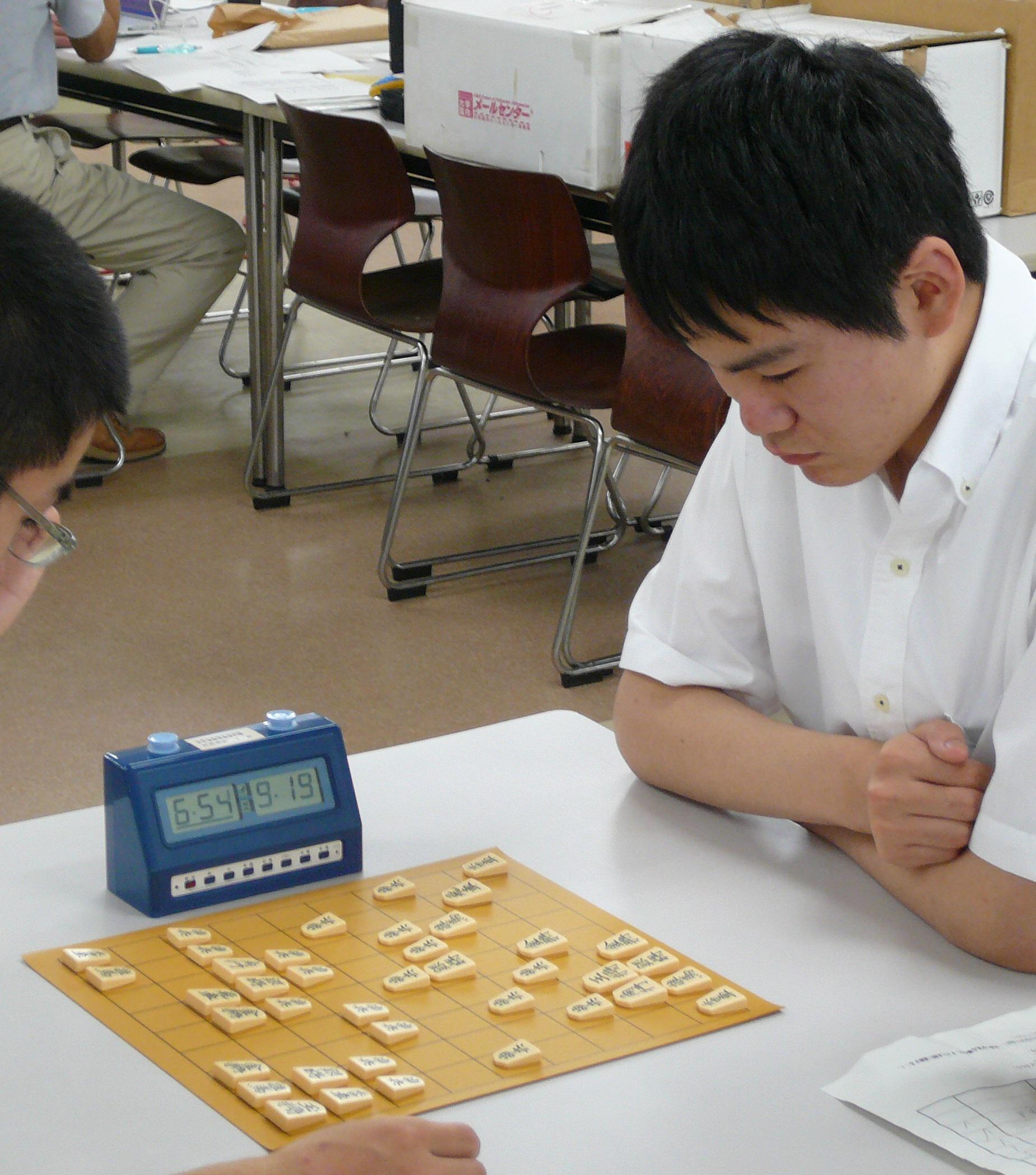 京都文教中学高等学校 Twitter પર 6月16日 全国高等学校将棋竜王戦京都大会で 将棋部1年生の村田祈星君がみごと準優勝を果たしました 1年生ですので これからますます力をつけてくれることでしょう 秋には全国新人大会へ向けた京都予選があります 応援よろしく