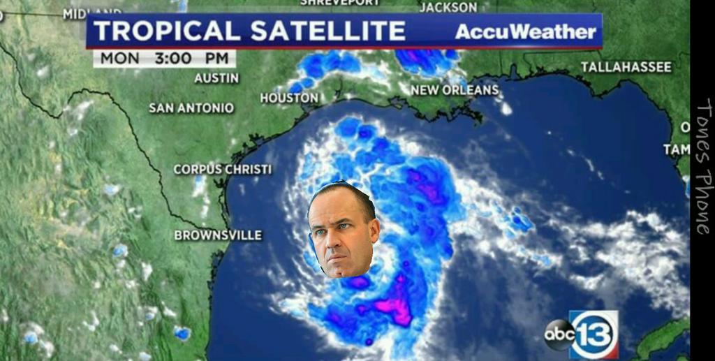 CHlLuSfUYAAOsph.jpg:large