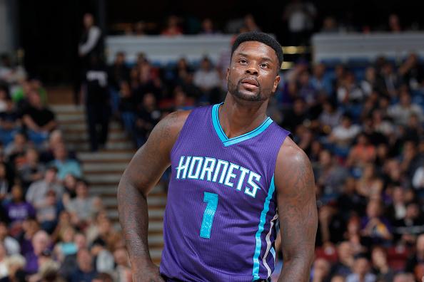 SportsCenter's tweet photo. Clippers, Hornets agree to trade sending Lance Stephenson to LA for Spencer Hawes &amp; Matt Barnes. (via @ESPNSteinLine) http://t.co/WIqkhHe6qZ