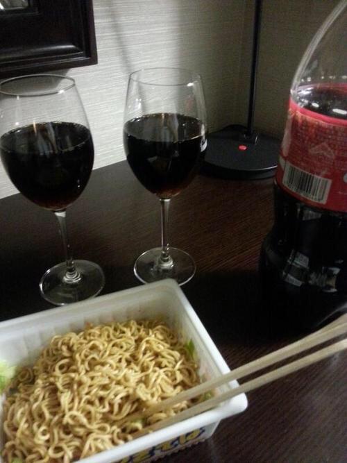 briankyhs's tweet image. @RememberBlockB Remember when JaeKyung was confirmed?