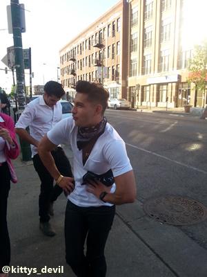 kittys_devil's tweet photo. RICKY!!!!!
(in white....and that bandanna!!)
@RickyRomanXXX @RomanEmpireXCI http://t.co/UNfEZIufIq