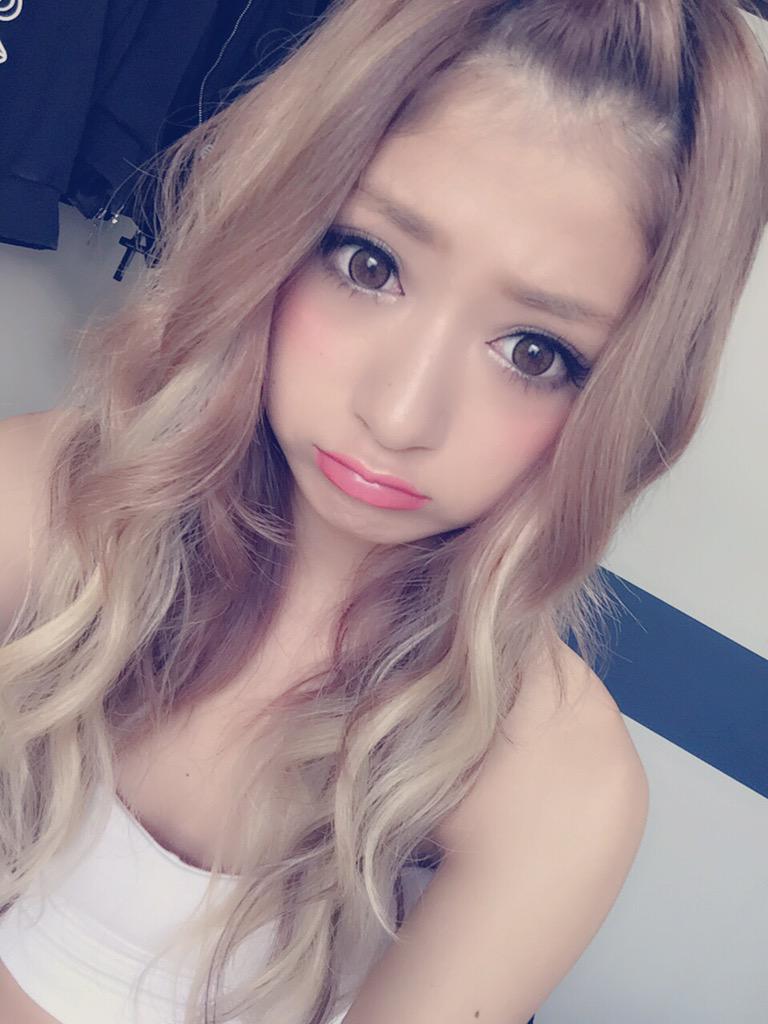 みちょぱ 池田美優 おはよーん 前髪巻くのめんどくさくて前髪上げ子 撮影いってきやす Http T Co 5tz6vtg1ra