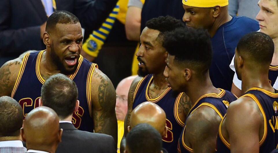 MeninistTweet's tweet photo. "i should have left your asses with melo" http://t.co/DpxdHcuFh5