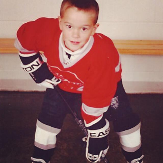hockeymanitoba's tweet photo. Receiving #StanleyCup for the 3rd time, all started in Winnipeg #StVital #ManitobaProud #DareToDream #DareToAchieve http://t.co/ikgdKwOsGF