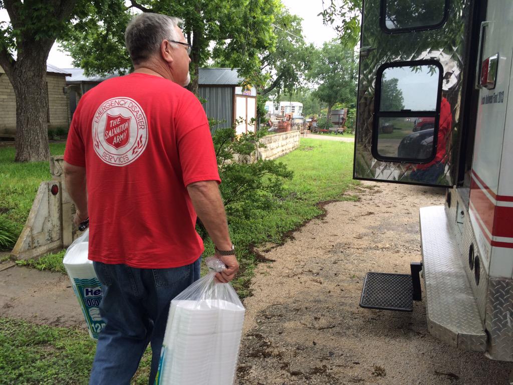 SalArmyAustin's tweet photo. The Salvation Army Williamson County canteen - mobile kitchen - is ready to provide food and support if needed. http://t.co/5doI2uP1pg