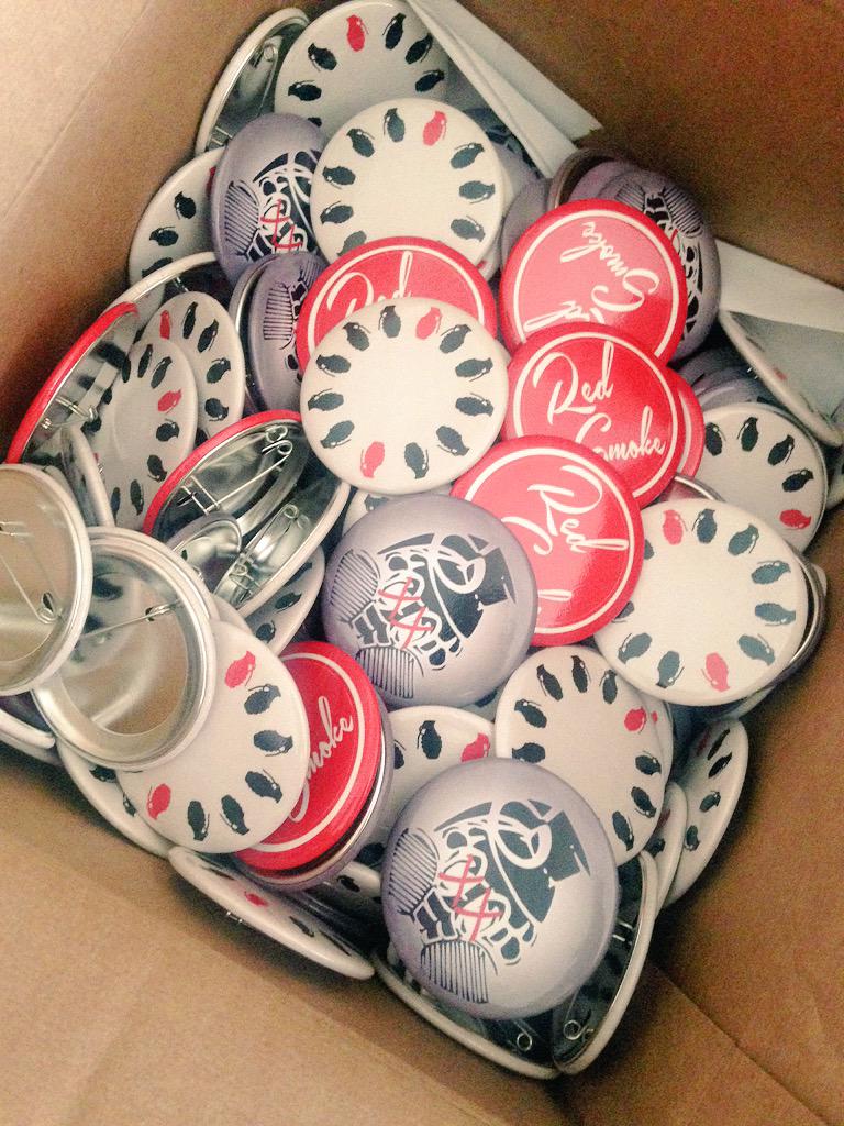 __RedSmoke's tweet photo. #RedSmoke #Pins Free with every order http://t.co/2c3eluJcbN