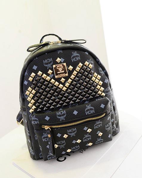 Ready stock MCM 4th generation black
Size: 28x14x30 cm
Price: RP. 207.000