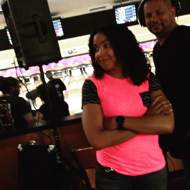 RomuloMayo's tweet photo. 🔊👀 WoW #turntables at a bowling alley⁉️ #IMPRESSED much #love @djronc7! 😘🍀 #eldorado #bowling #leaguenight #playavi… http://t.co/wd9LzEEWM2