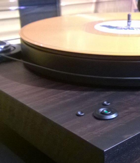CarltonAV's tweet photo. The new (and evocatively named)  @ProJectAUNZ 2Xperience SB DC  looking gorgeous in 'eucalyptus' http://t.co/LOIAXQEpK7