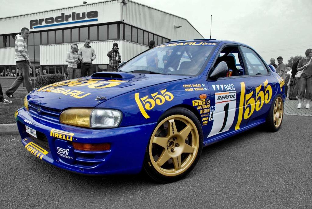 leon_rally's tweet photo. Impresioante imagen del #Subaru #Impreza RB22 #555 http://t.co/x0zAmEScN8