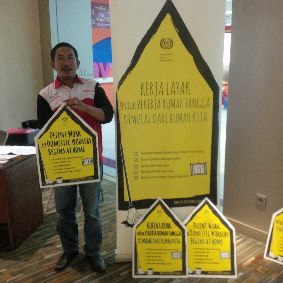 ILOJkt's tweet photo. "@bukan_PEMBANTU: Ketua KSBSI Sulsel Bpk Andi Mallanti #DukungKerjaLayakutkPRT http://t.co/Pe3XaGigun" WorkersUnion for #DomesticWorkersDay