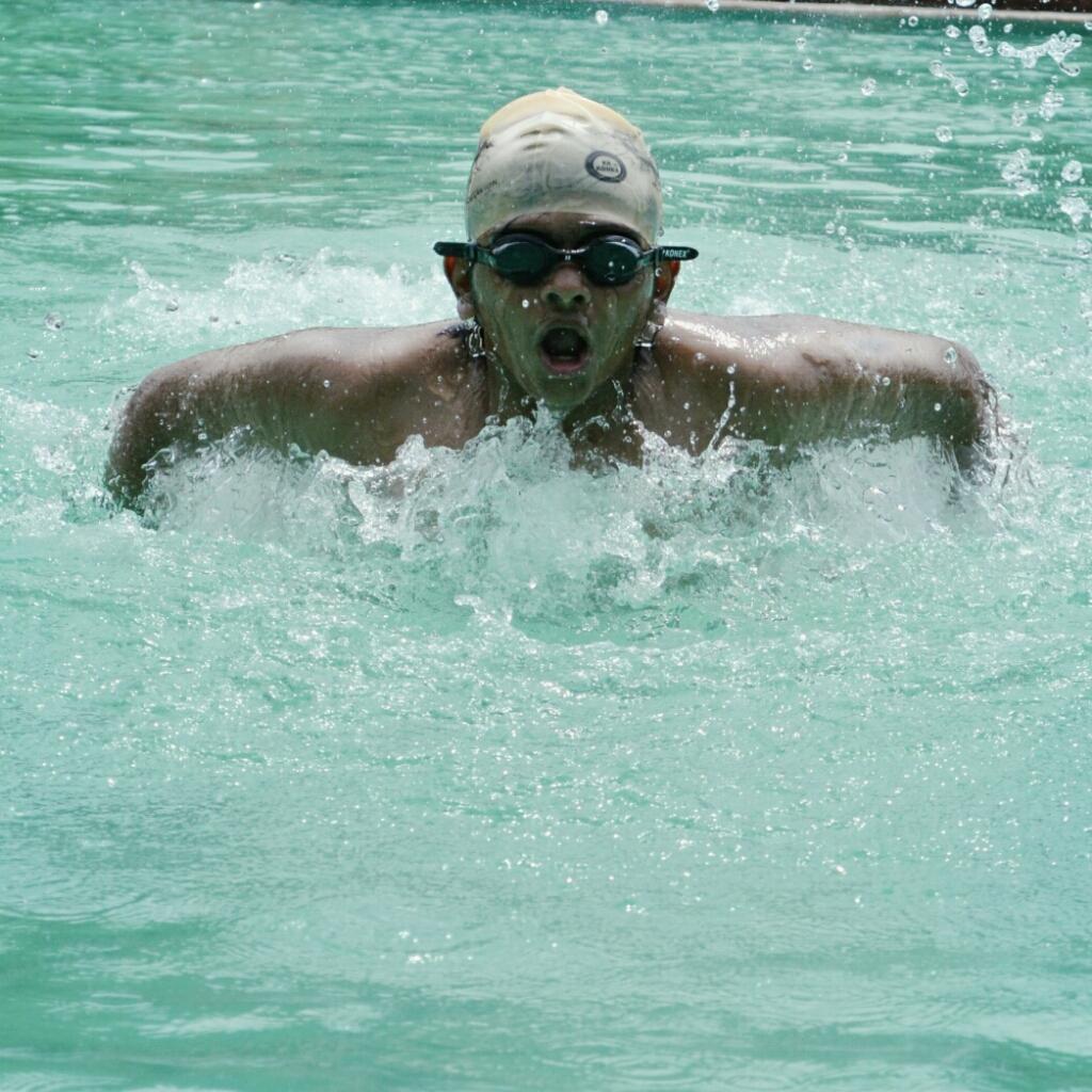 utsavdomadia's tweet image. #swimming #compition #sportsweek