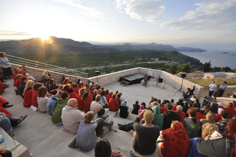 Festival "Ana in Town 2015" will donate all income from ticket sales to Mare Maltaric :)
experience.dubrovnik.hr/eng/sto_raditi…