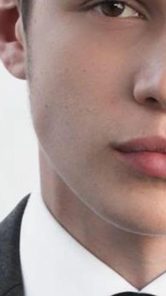 zackgreinkster's tweet photo. @NickJnRobinson yOUR JAW CLENCH OMG http://t.co/Nc2eWQWfSM