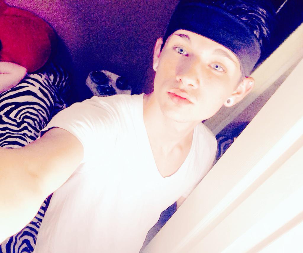 itstybitches tweet picture