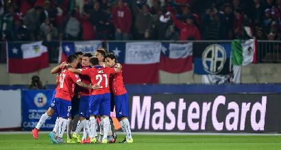 PressMediaset's tweet photo. #CopaAmerica
In evidenza la prestazione di @kingarturo23, autore di una doppietta durante #CileMessico finita 3-3. http://t.co/khUhWL7Qsg