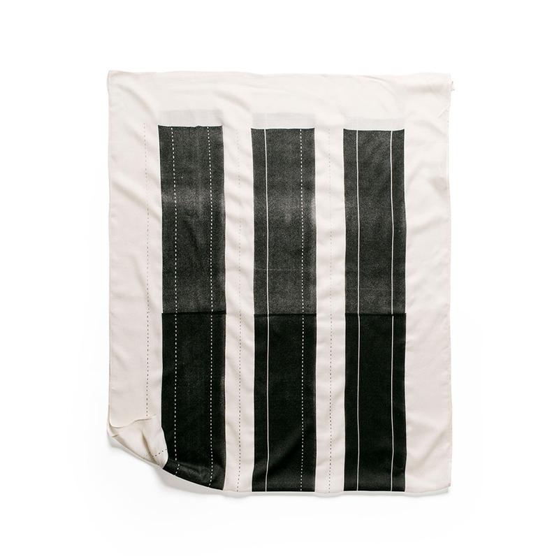 TenThingsStore's tweet image. For all the lovers of black and white, the Berber Scarf bit.ly/1BjyuU2 #leecoren #textiles #monochrome #black