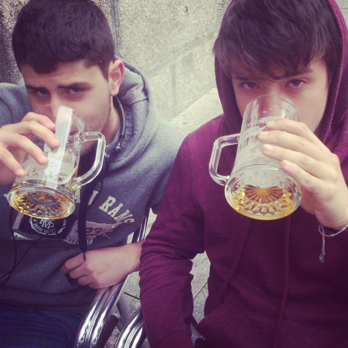 Danielsebas1413's tweet photo. Solo 1 más postureo #PAU2015 @FerCherdy nos las merecemos http://t.co/9k6Z1qR1Og