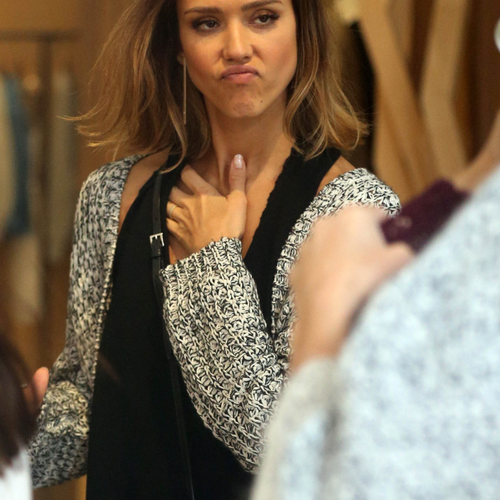 LocalGlamour's tweet image. The Funniest Celeb Pics of the Week That Will Make You LOL! 6.13.15 mf.tt/kE5d3