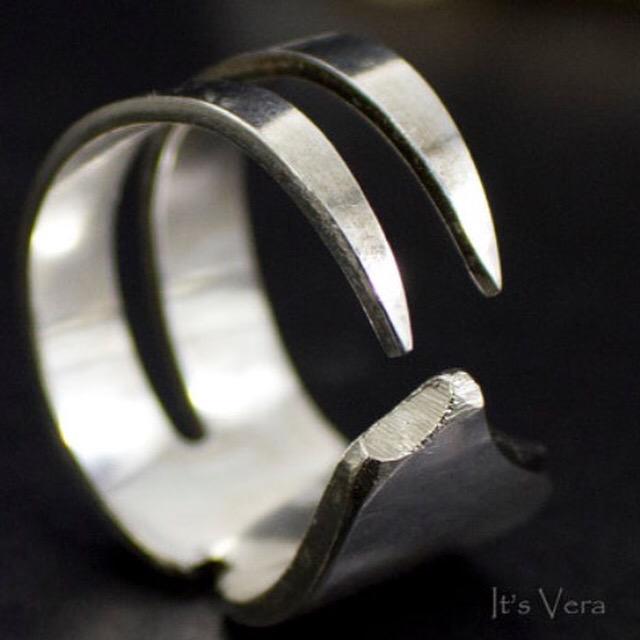 ItsVeraStudio's tweet image. I once had a fork but needed a ring So here it is ItsVera.com #forkring #spoonrings #Bohemian #rings