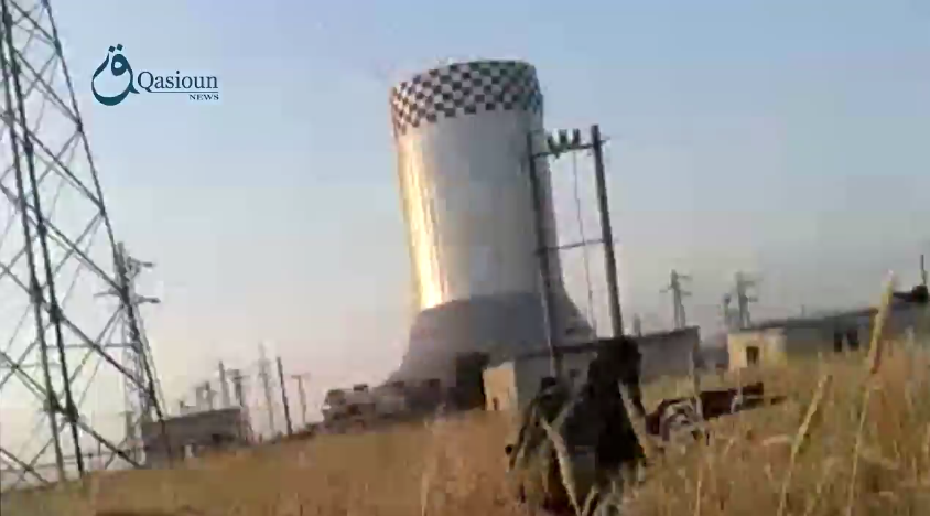 JulianRoepcke's tweet photo. #BREAKINGNEWS
Syrian rebels storm the #Zeyzoun Thermal Power plant right now.
#Idlib #Syria #GameOverAssad http://t.co/1tJsO1NkGT
