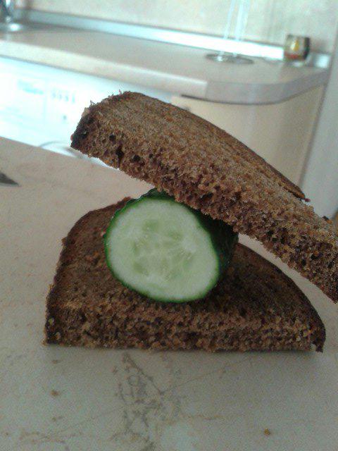 margrietina_'s tweet photo. Homemade vegan burger.
#vegan #healthy #DIY #snack #befitforever #fresh #veggies #5aday #yum #perfect #summer #life http://t.co/LHL5wRUjOD
