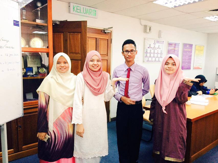 hzqhma's tweet image. Gadis rempah + imran 💃 wehuuu #Mathness