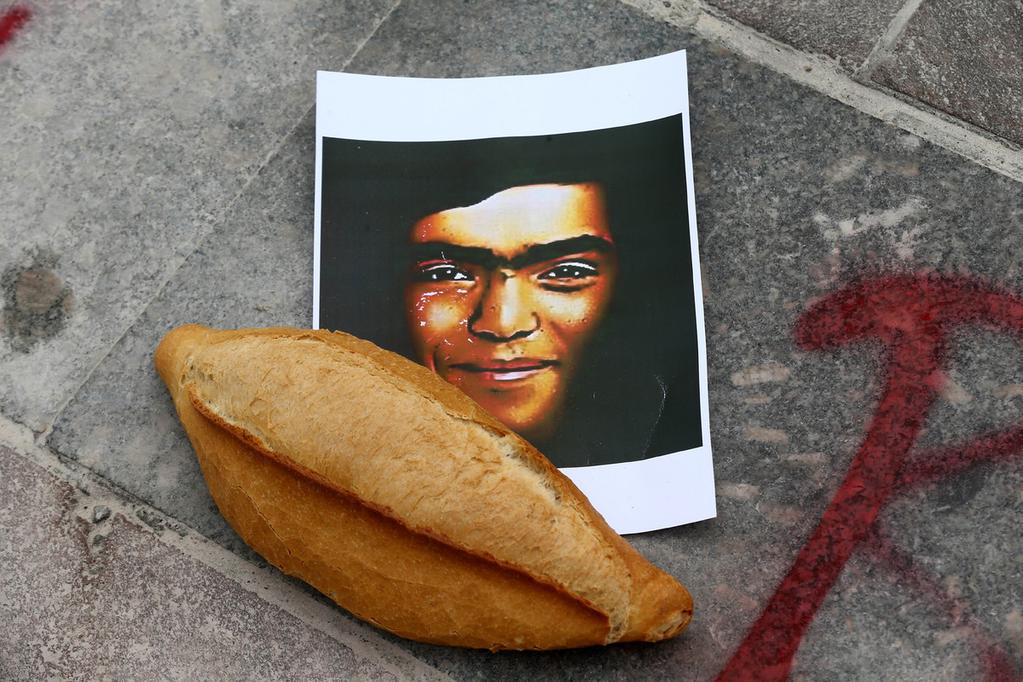 Ekmek almaya gidmedi ölüme gidti #BerkinElvan