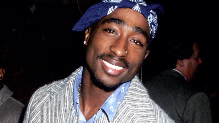 Happy 44th birthday to the greatest rapper to ever live Tupac Shakur. RIP 