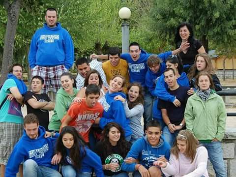 madcanillejas's tweet photo. Fotos fallidas pero con buenas intenciones. ¡Esto pasa en las mejores familias! http://t.co/376S3y7x62