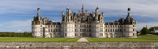 LaRVF_mag's tweet photo. Les vignes de François 1er de retour au château de Chambord http://t.co/BQqOFgSPtm http://t.co/ebZlmG4cqP