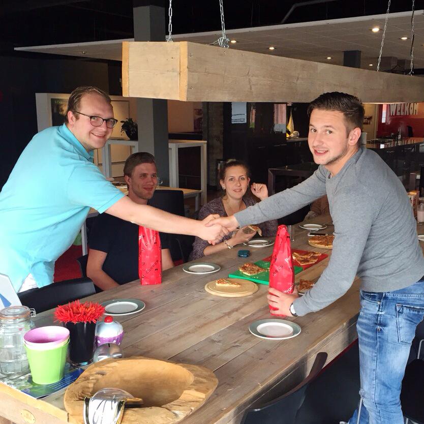 Afscheid van de stagiaires op het @CVJORijssen... Pizza's! #nomnomnom
