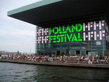MORGEN: workshop design over visual empowerment van #Thonik #HF15 hollandfestival.nl/nl/programma/2…