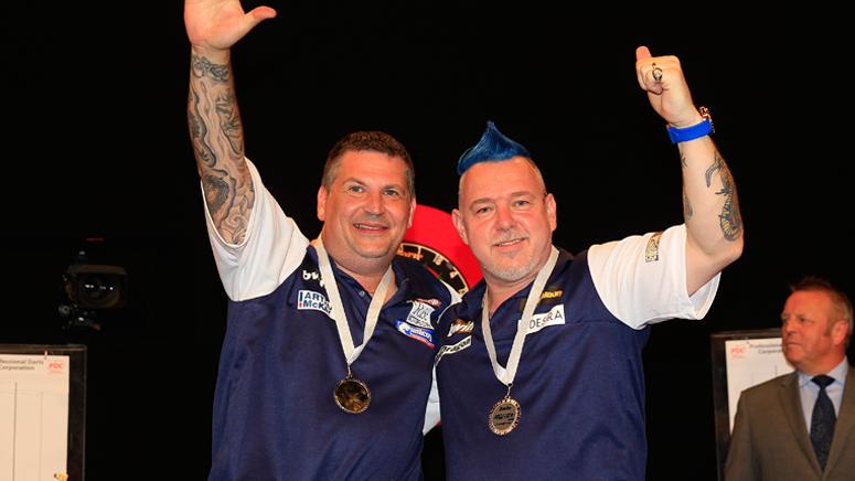 jowrighty8's tweet photo. What a great #teamscotland snakebite &amp; @GaryAnderson180 make. First Scottish team 2 get to the final @OfficialPDC http://t.co/MhG24hiPVQ