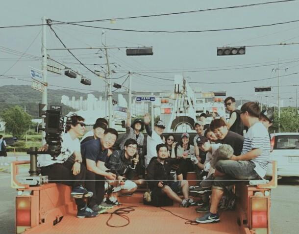 hellokimsohyun's tweet image. 오늘 후아유 모든 촬영을 끝냈습니다!  몇달동안 부족한 저를 이끌어주신 저희 감독님들과 스텝분들께  감사드립니다:) 부은얼굴도 예쁘게 찍어주시려 노력해주시고ㅠㅠ즐겁게 호흡맞춰주신 주혁오빠,성재오빠도 고마워요!!