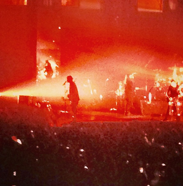 Star1055's tweet photo. .@Imaginedragons lit up #chicago last night! Boys, retweet this! Who's on the button? #turnyourkey - @radiojoecicero http://t.co/SJMIwq2WYR