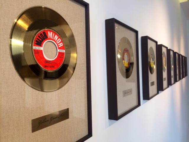 12Mail's tweet image. Le vernissage de l'exposition JARVIS COCKER c'est demain ! More infos : win.gs/1ILozqY