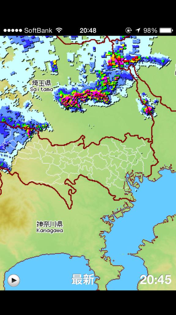 サッカーゲームキング A Twitter 日本対シンガポールの現地会場が もうすぐゲリラ豪雨となりそうな気配 Http T Co Ujljz4ybt6