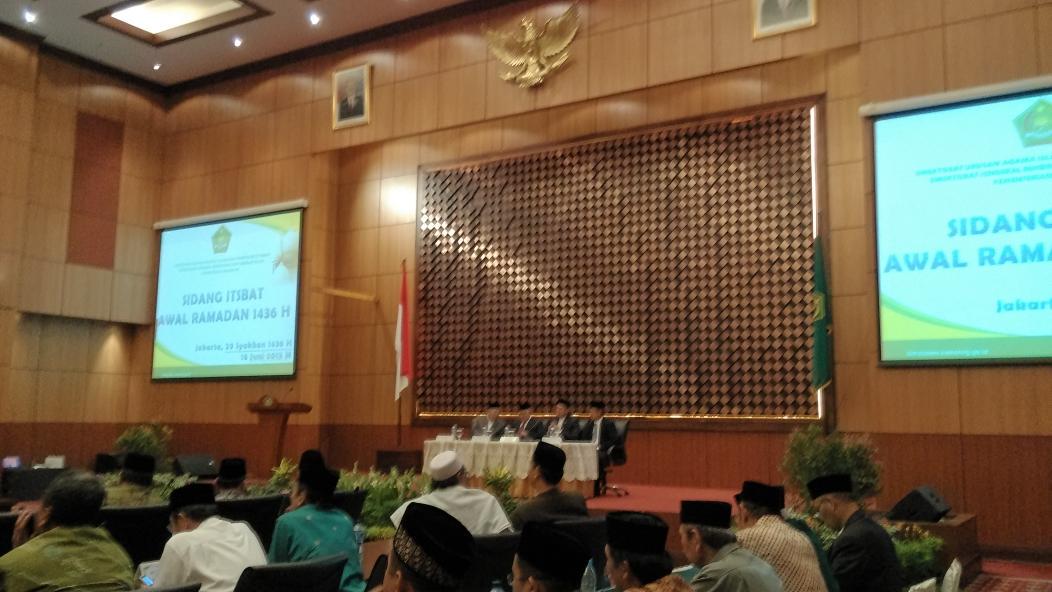 Hahaha Kumpulan Meme Kocak Tunggu Penampakan Hilal ...