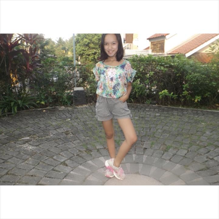 SyahsabillaDeja's tweet photo. Hello?gatau ini gaya apa wkwk📷 http://t.co/dr7NsElvSQ